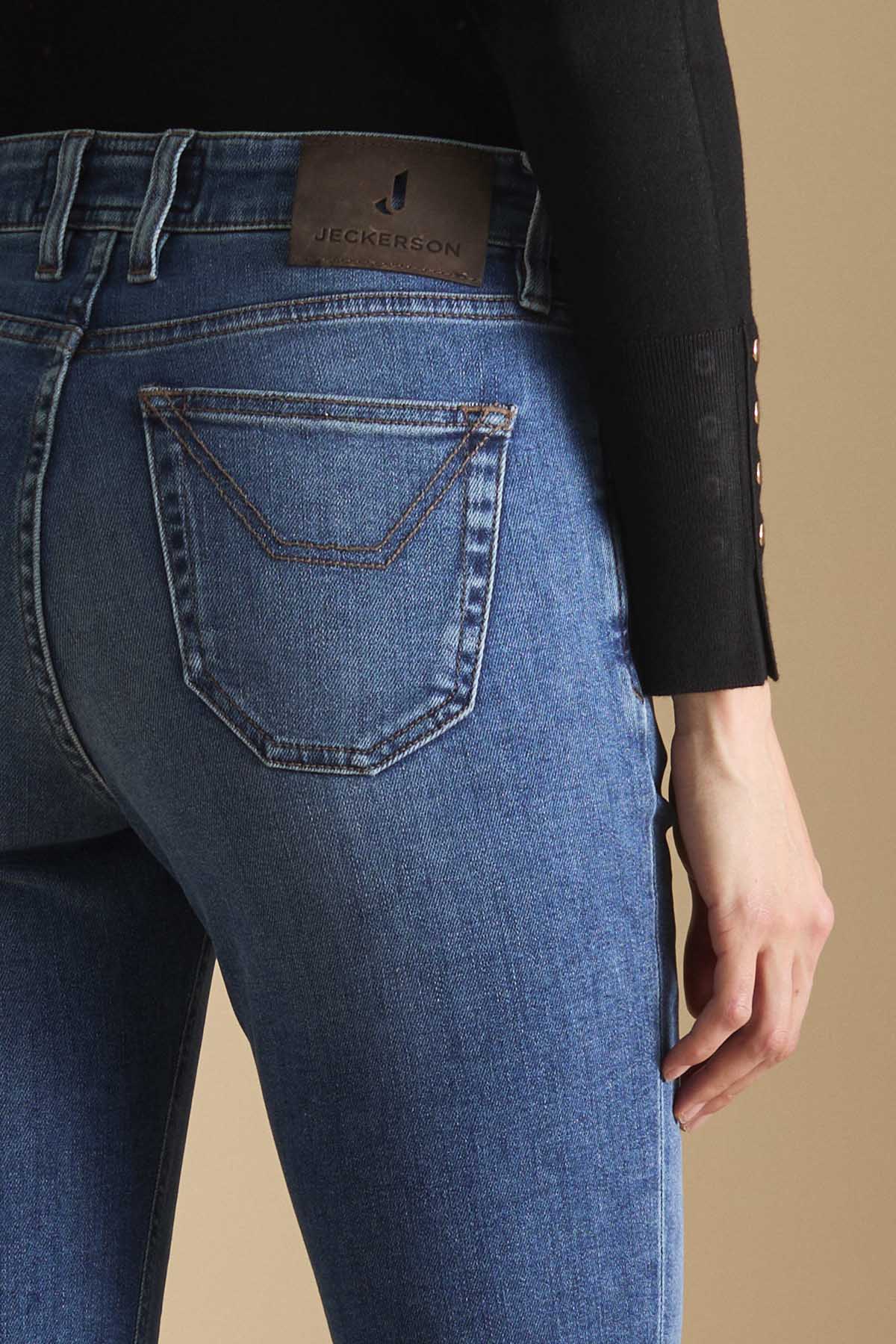 AI24JDPPA304JACQUE001_DENI024_D047_112