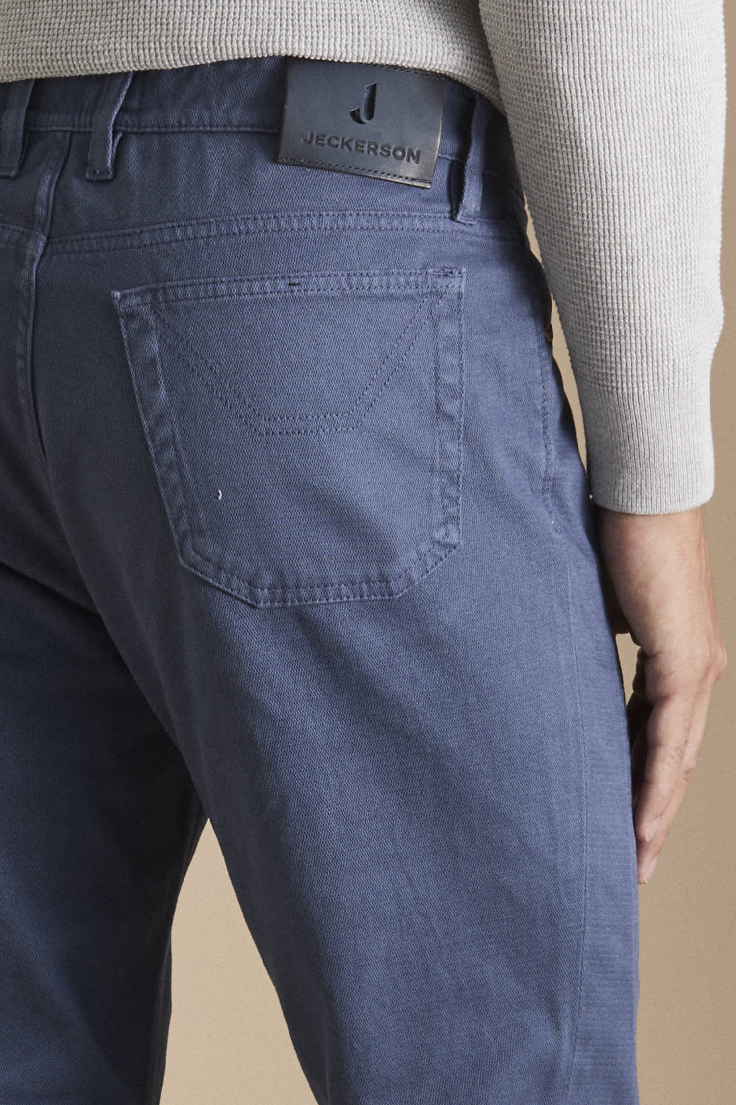 AI25JUPPA077JOHN001_ARMA004_4008_452