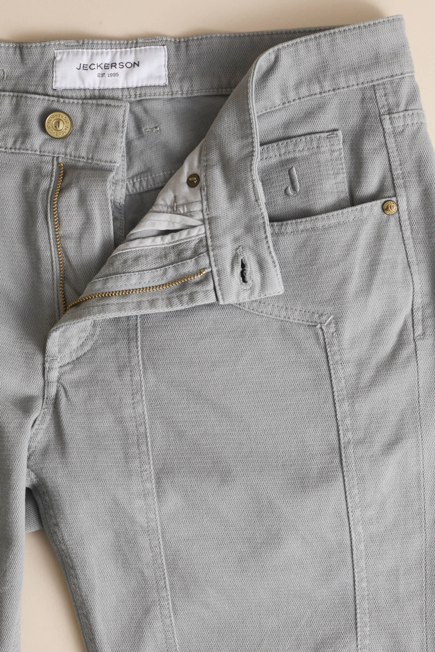 AI25JUPPA077JOHN001_ARMA004_6002_476