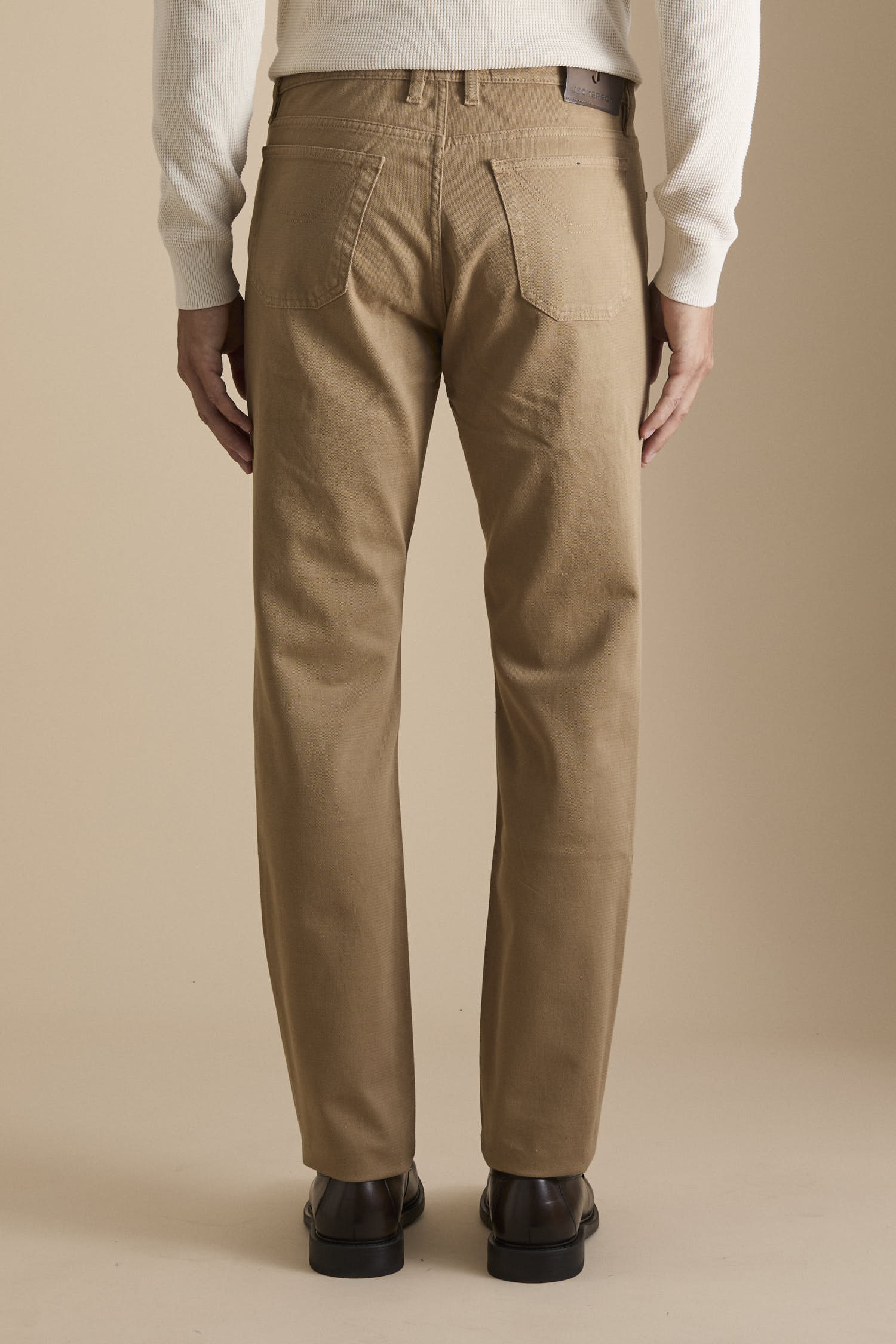 AI25JUPPA077JOHN001_ARMA004_7007_461