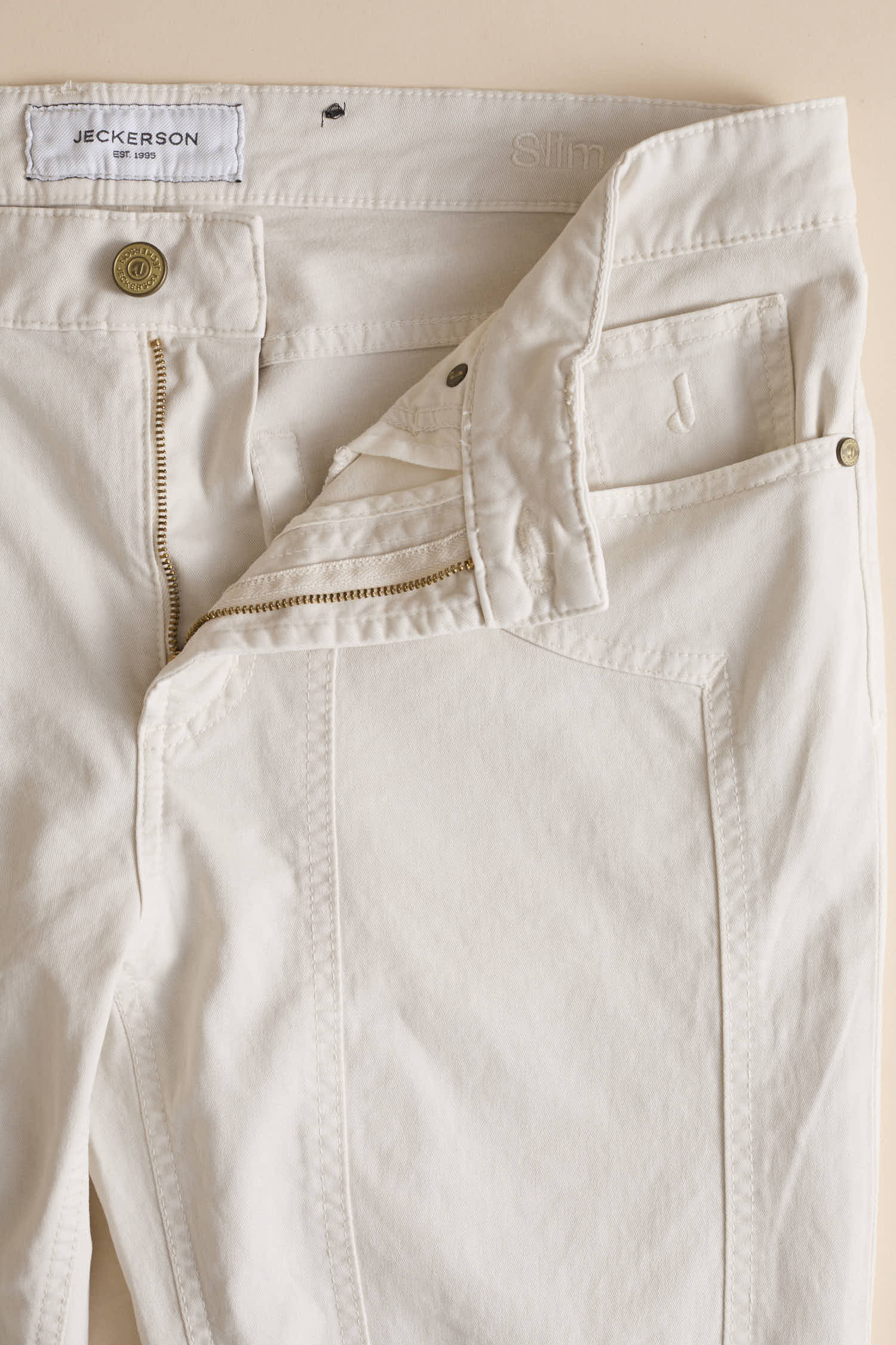 AI25JUPPA077JOHN001_GABA001_7054_628