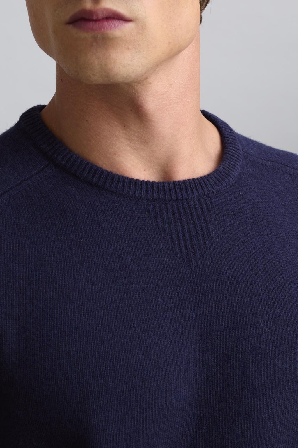 MAGLIONE - GIROCOLLO RAGLAN - LANA BLU SCURO